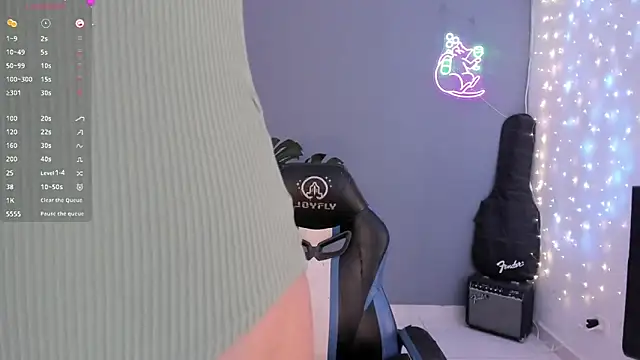 labrika  online show from 10.15.25