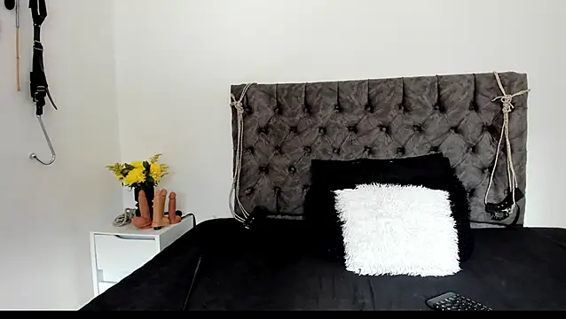 Snapshot of sweet__wild chatting on 09.30.25 sweet wild online show from 09.30.25