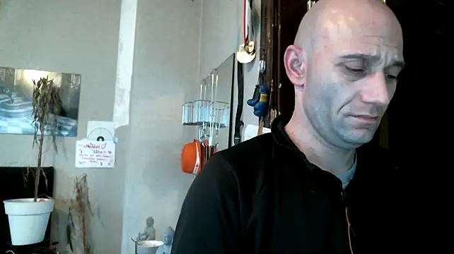 Snapshot of kuban chatting on 12.21.24 kuban online show from 12.21.24
