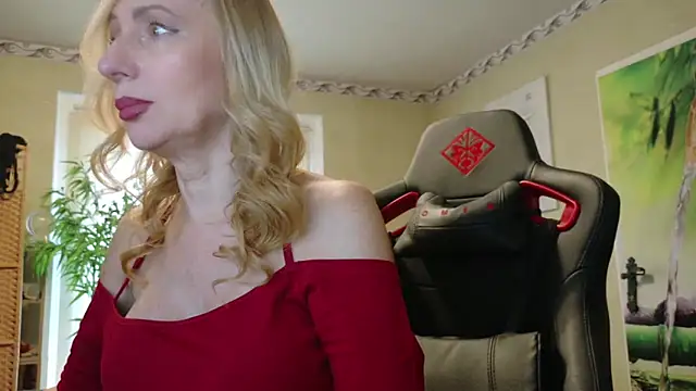 Snapshot of HotLana69 chatting on 05.12.26 HotLana69 online show from 05.12.26