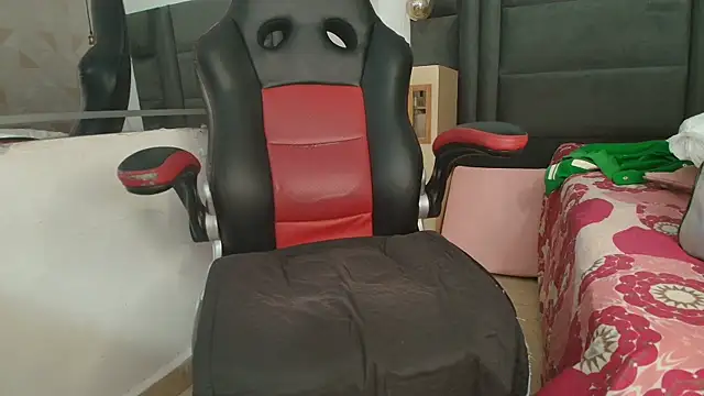 Snapshot of arletmss chatting on 03.13.25 arletmss online show from 03.13.25