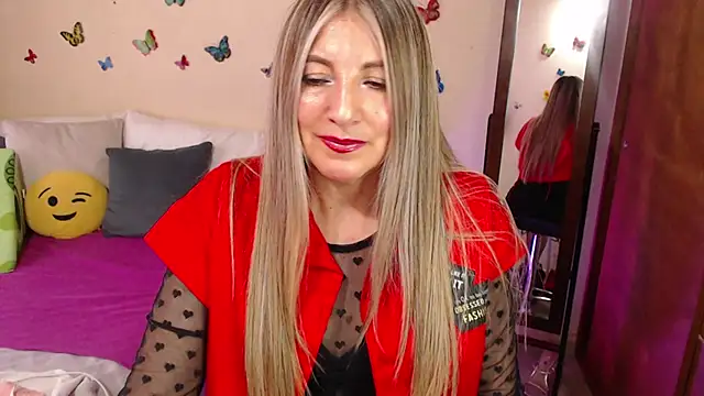 Jolie-Mature online show from 03.19.25