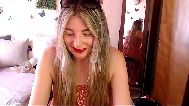 Jolie-Mature online show from 05.15.26