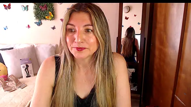 Jolie-Mature online show from 06.22.26