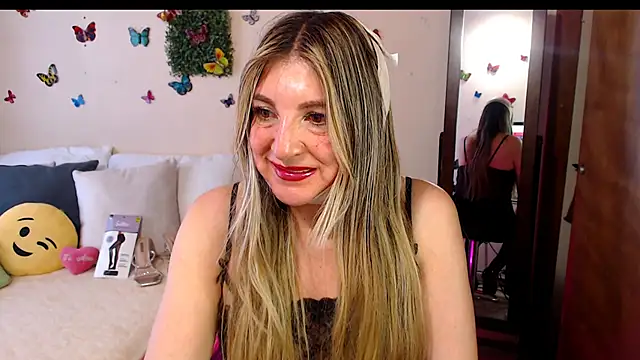 Jolie-Mature online show from 06.23.26