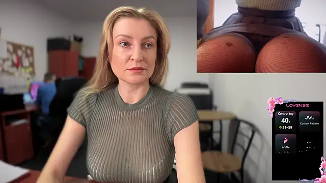 Snapshot of legsLONG chatting on 01.02.25 legsLONG online show from 01.02.25