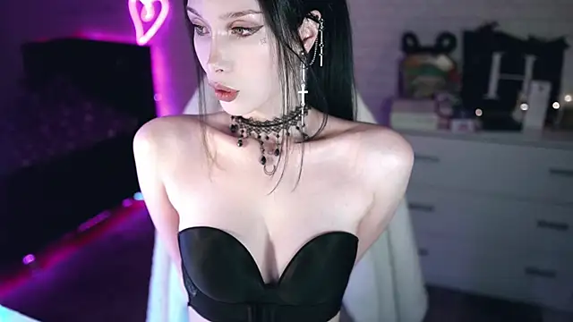  Uindi  online show from 12.02.24