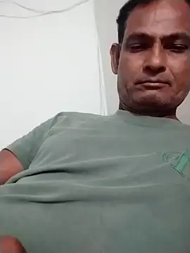 Snapshot of nagino chatting on 02.25.26 nagino online show from 02.25.26