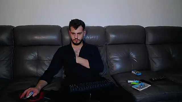 Snapshot of CrazyDom1 chatting on 03.08.26 CrazyDom1 online show from 03.08.26