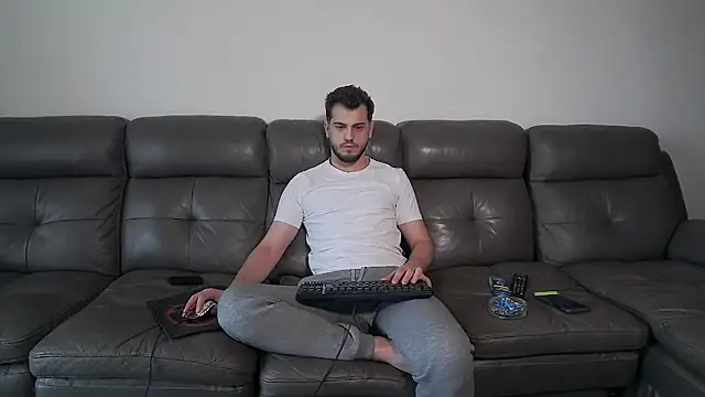 Snapshot of CrazyDom1 chatting on 03.22.26 CrazyDom1 online show from 03.22.26