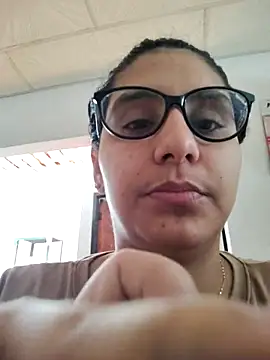 DanielleEvans  online show from 02.21.25