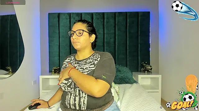 DanielleEvans  online show from 01.17.26