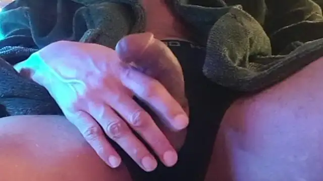 Snapshot of sexmadshyguy chatting on 10.20.25 sexmadshyguy online show from 10.20.25