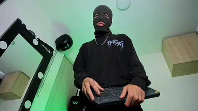 Samuel Suarez online show from 09.29.25