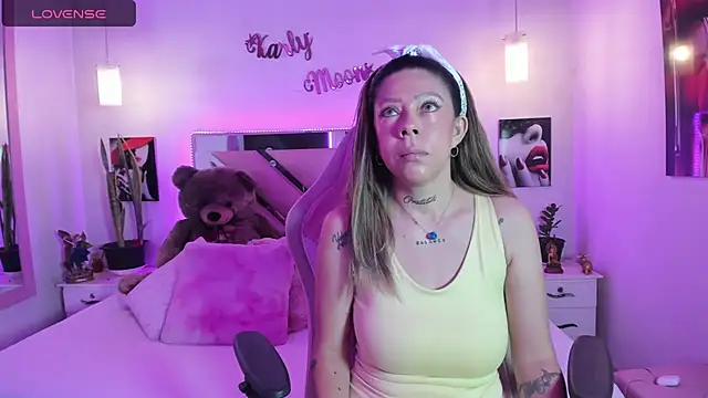 Karly moon online show from 07.02.26