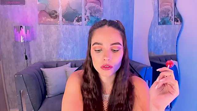 Snapshot of MelanieHudson_ chatting on 12.07.24 MelanieHudson online show from 12.07.24