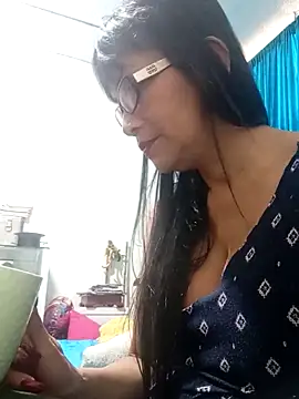 kelly dirty  online show from 04.23.26
