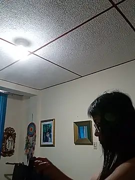 kelly dirty  online show from 05.25.26