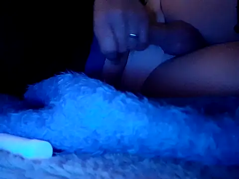 Snapshot of feathersify chatting on 02.01.26 feathersify online show from 02.01.26