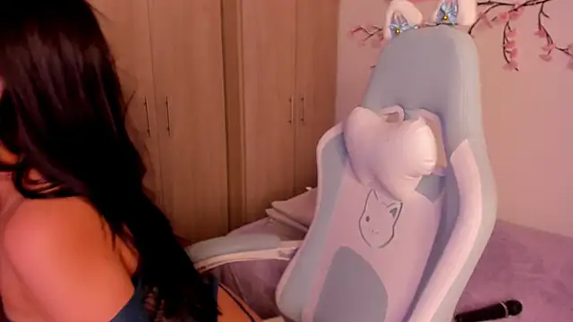 Snapshot of alexa_6908 chatting on 12.04.25 alexa 6908 online show from 12.04.25