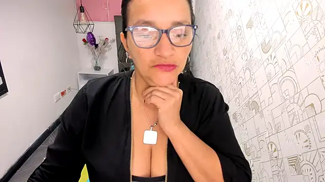 MarilynMiilf  online show from 12.28.24