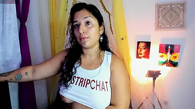 sophiaamethystt online show from 11.27.25