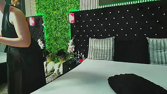 InannaStar online show from 01.16.26