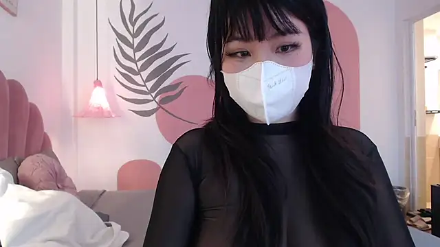 Snapshot of Onee-Chew chatting on 11.01.25 Onee-Chew online show from 11.01.25