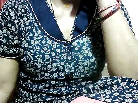 Snapshot of RukminiNew chatting on 05.18.26 RukminiNew online show from 05.18.26
