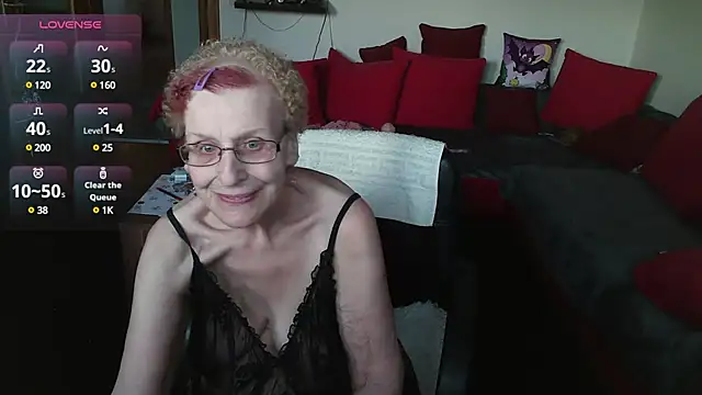 HeisseomaOriginal online show from 01.08.25