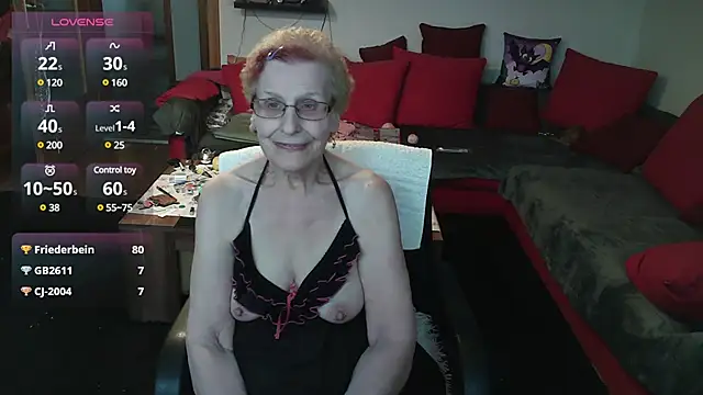 HeisseomaOriginal online show from 01.16.25