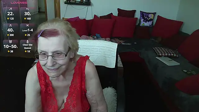 HeisseomaOriginal online show from 03.05.25