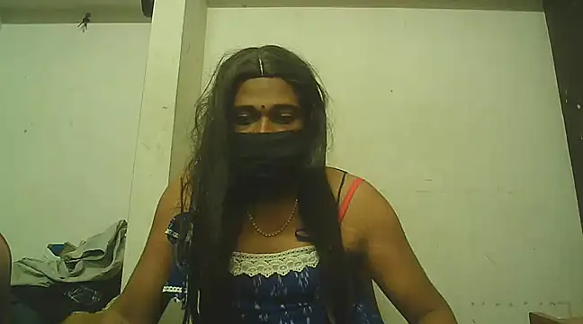 Snapshot of Akhilamolu_the_transsissy chatting on 02.08.25 Akhilamolu the transsissy online show from 02.08.25