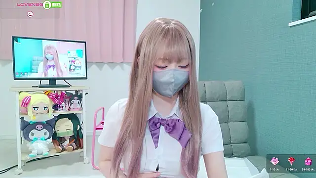 -M Hinano  online show from 06.12.26