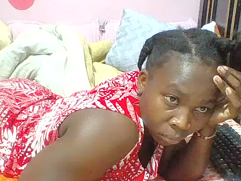 Snapshot of miss_melis chatting on 11.28.25 miss melis online show from 11.28.25