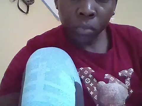 Snapshot of miss_melis chatting on 04.02.26 miss melis online show from 04.02.26