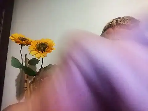 Robertino21cm online show from 10.24.25