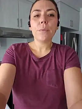 Ellie-L-Elizabeth online show from 09.24.25