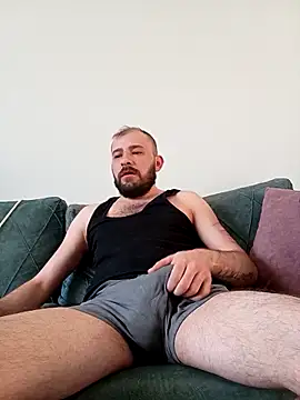 NiiiRvaNaa online show from 02.25.26