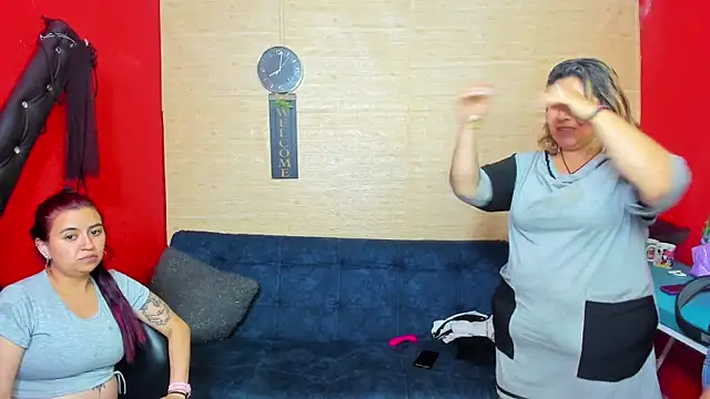 Snapshot of lesbiancuple chatting on 09.28.25 lesbiancuple online show from 09.28.25