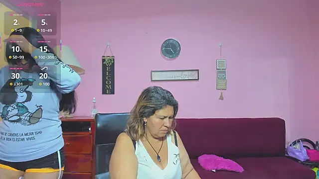 Snapshot of lesbiancuple chatting on 10.07.25 lesbiancuple online show from 10.07.25