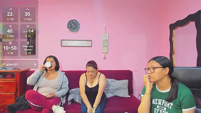 Snapshot of lesbiancuple chatting on 10.16.25 lesbiancuple online show from 10.16.25