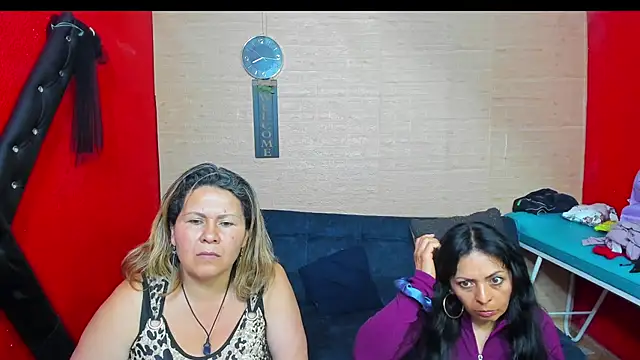 lesbiancuple online show from 10.29.25
