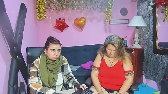 lesbiancuple online show from 03.06.26