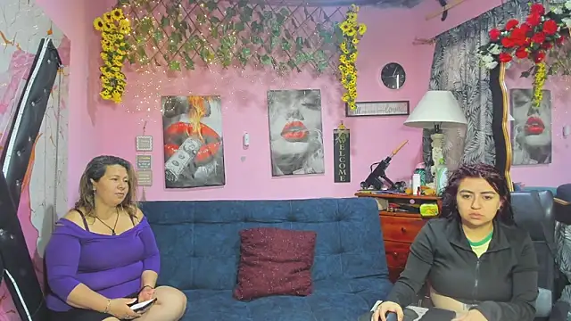 lesbiancuple online show from 04.25.26