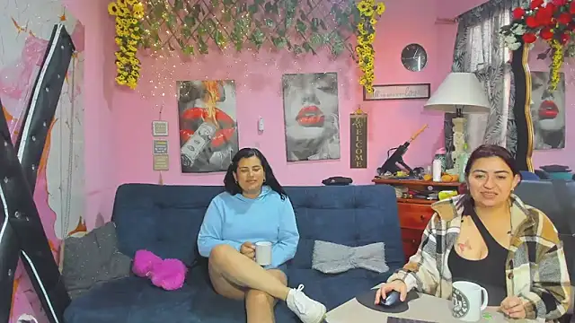 lesbiancuple online show from 04.27.26