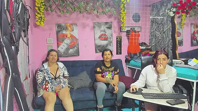 lesbiancuple online show from 05.12.26