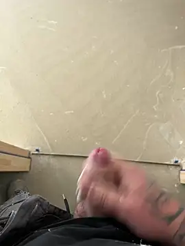 Snapshot of RenaudS-02 chatting on 04.09.26 RenaudS-02 online show from 04.09.26