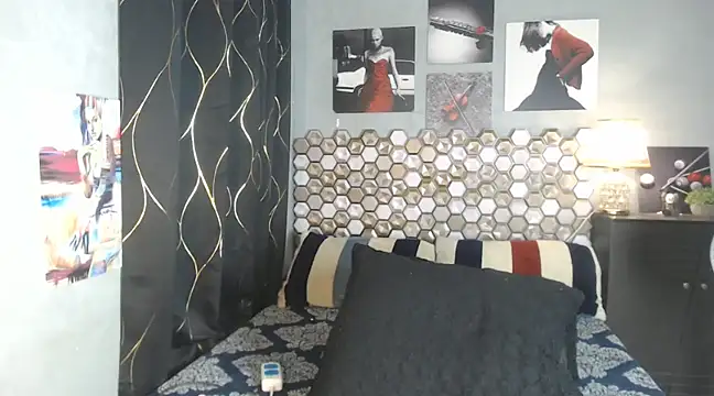 Snapshot of Hot_Metallica69 chatting on 02.06.25 Hot Metallica69 online show from 02.06.25