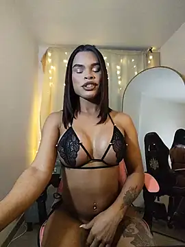 Snapshot of _diamondpamela chatting on 06.26.26 diamondpamela online show from 06.26.26